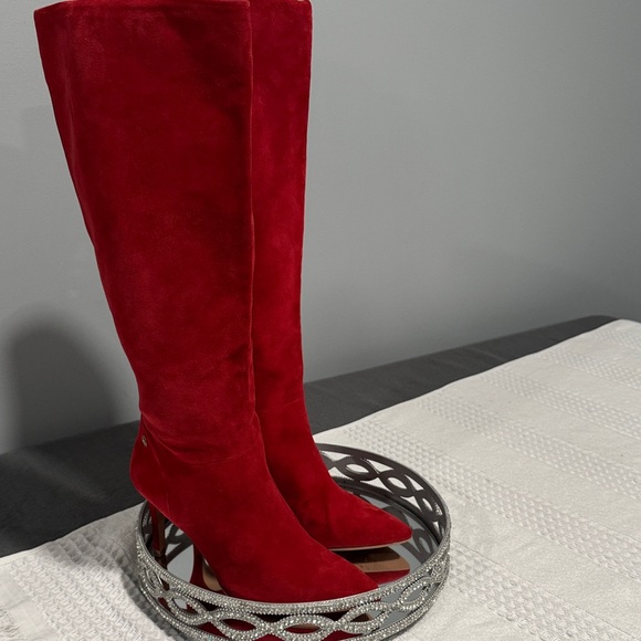 Louise et Cie Vibrant Red Heeled Boots 7M/371/2 - Picture 1 of 10